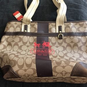 Classic Coach Shoulder Bag